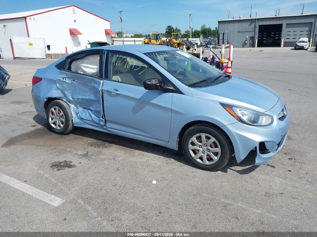 2012 Hyundai Accent Gls მანქანა იყიდება აუქციონზე, vin: KMHCT4AE7CU208049, აუქციონის ნომერი: 46096437