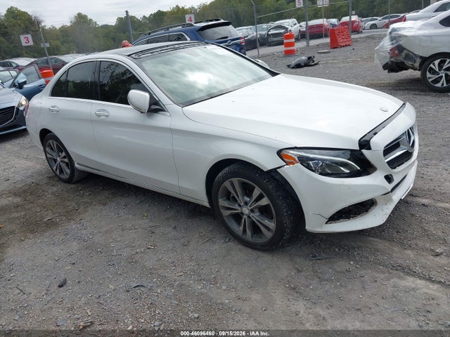 46096460 :رقم المزاد ، 55SWF4KB2FU002100 vin ، 2015 Mercedes-benz C 300 4matic مزاد بيع