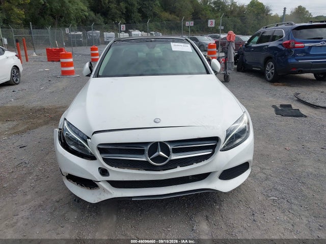 46096460 :رقم المزاد ، 55SWF4KB2FU002100 vin ، 2015 Mercedes-benz C 300 4matic مزاد بيع