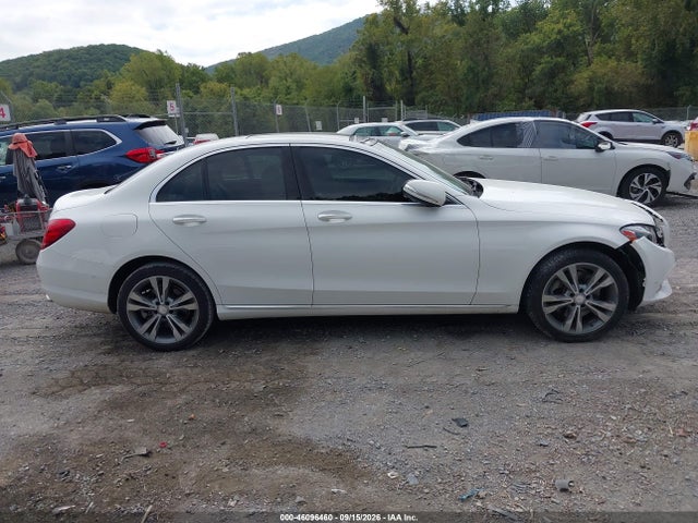 46096460 :رقم المزاد ، 55SWF4KB2FU002100 vin ، 2015 Mercedes-benz C 300 4matic مزاد بيع