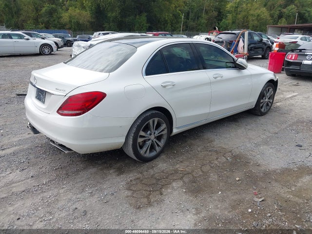 46096460 :رقم المزاد ، 55SWF4KB2FU002100 vin ، 2015 Mercedes-benz C 300 4matic مزاد بيع