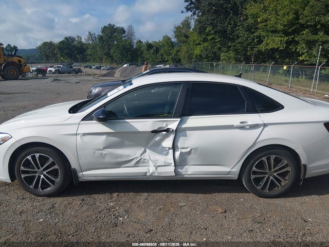 2024 Volkswagen Jetta 1.5t Sport მანქანა იყიდება აუქციონზე, vin: 3VWBM7BU2RM036642, აუქციონის ნომერი: 46096508
