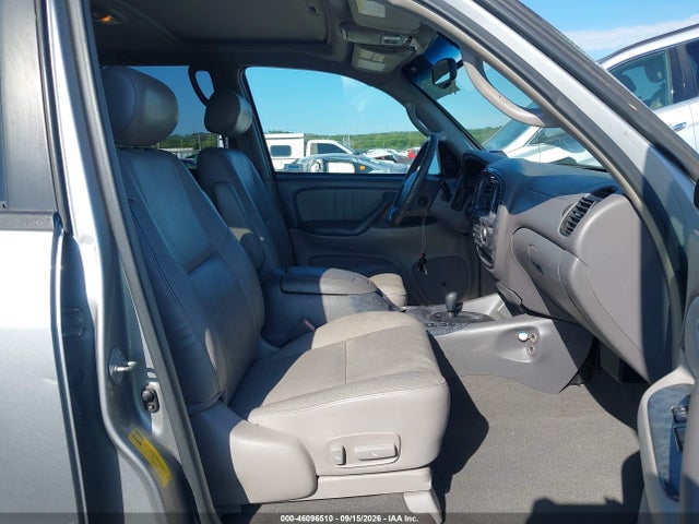 Продажа на аукционе авто 2004 Toyota Sequoia Limited, vin: 5TDBT48A14S225647, номер лота: 46096510