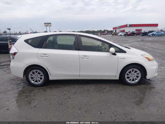 Продажа на аукционе авто 2012 Toyota Prius V Two, vin: JTDZN3EU0C3162610, номер лота: 46096545