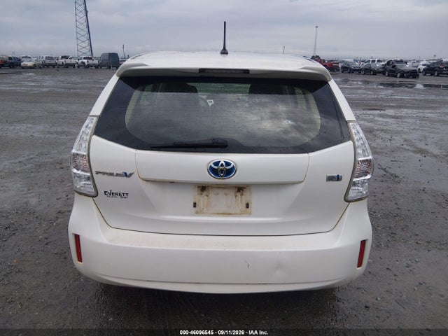 Продажа на аукционе авто 2012 Toyota Prius V Two, vin: JTDZN3EU0C3162610, номер лота: 46096545