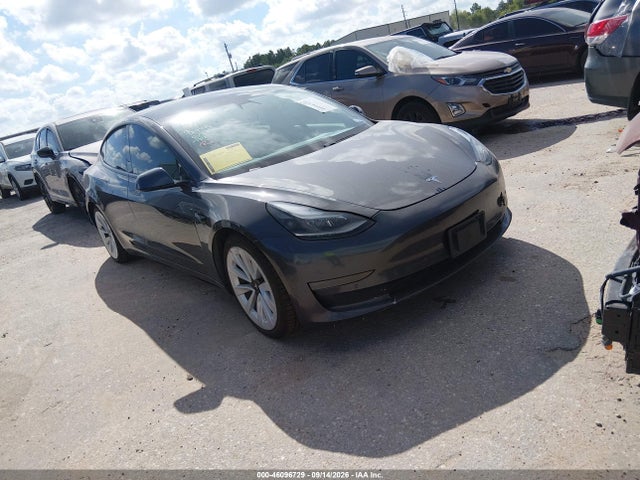 2021 Tesla Model 3 Long Range Dual Motor All-wheel Drive მანქანა იყიდება აუქციონზე, vin: 5YJ3E1EB2MF975377, აუქციონის ნომერი: 46096729