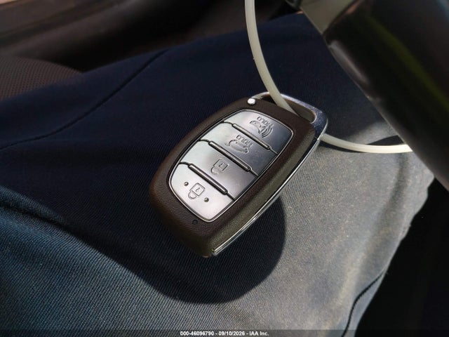 2019 Hyundai Ioniq Hybrid Sel მანქანა იყიდება აუქციონზე, vin: KMHC75LC3KU121575, აუქციონის ნომერი: 46096790