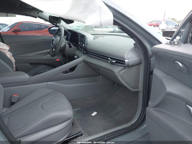 46096806 :رقم المزاد ، KMHLM4AG3NU284448 vin ، 2022 Hyundai Elantra Sel مزاد بيع