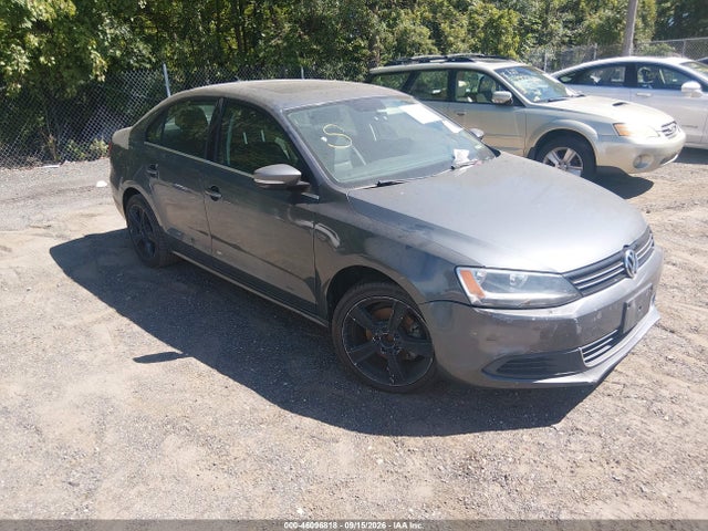 2013 Volkswagen Jetta 2.5l Se მანქანა იყიდება აუქციონზე, vin: 3VWDP7AJXDM409507, აუქციონის ნომერი: 46096818