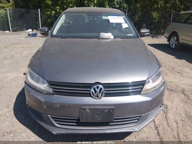 2013 Volkswagen Jetta 2.5l Se მანქანა იყიდება აუქციონზე, vin: 3VWDP7AJXDM409507, აუქციონის ნომერი: 46096818