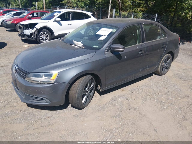 2013 Volkswagen Jetta 2.5l Se მანქანა იყიდება აუქციონზე, vin: 3VWDP7AJXDM409507, აუქციონის ნომერი: 46096818