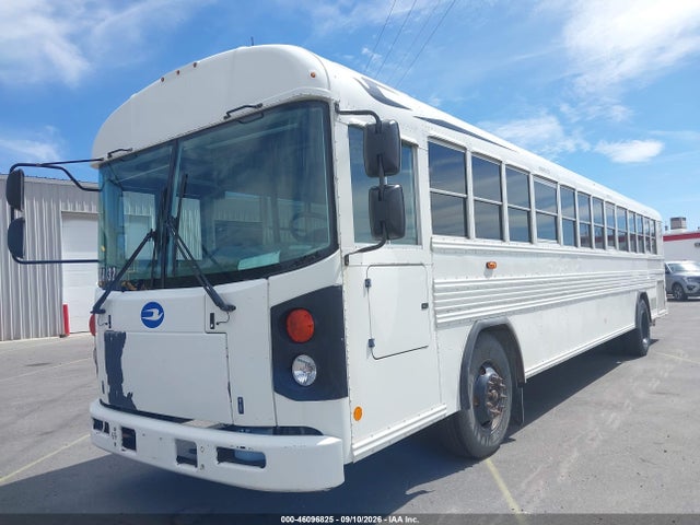 46096825 :رقم المزاد ، 1BABNBPA2FF310560 vin ، 2015 Blue Bird School Bus / Transit Bus مزاد بيع