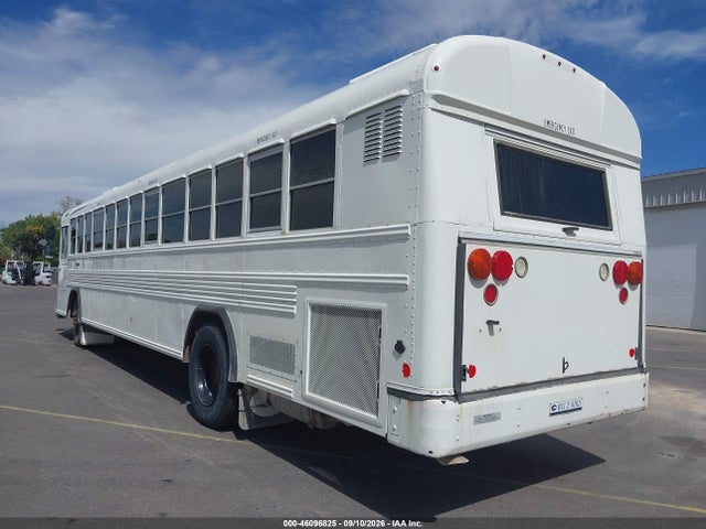 46096825 :رقم المزاد ، 1BABNBPA2FF310560 vin ، 2015 Blue Bird School Bus / Transit Bus مزاد بيع