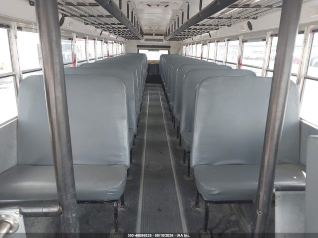 46096825 :رقم المزاد ، 1BABNBPA2FF310560 vin ، 2015 Blue Bird School Bus / Transit Bus مزاد بيع