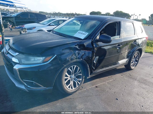 46096883 :رقم المزاد ، JA4AD2A31HZ016660 vin ، 2017 Mitsubishi Outlander Es مزاد بيع