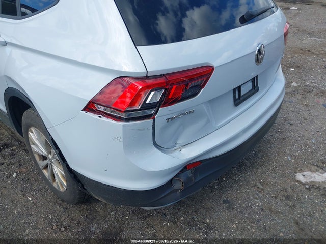 Продаж на аукціоні авто 2018 Volkswagen Tiguan 2.0t S, vin: 3VV0B7AX5JM104126, номер лоту: 46096923