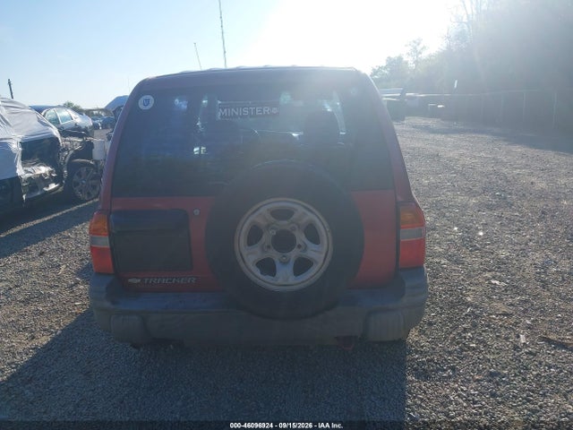 46096924 :رقم المزاد ، 2CNBE13C416911801 vin ، 2001 Chevrolet Tracker Hard Top Base مزاد بيع