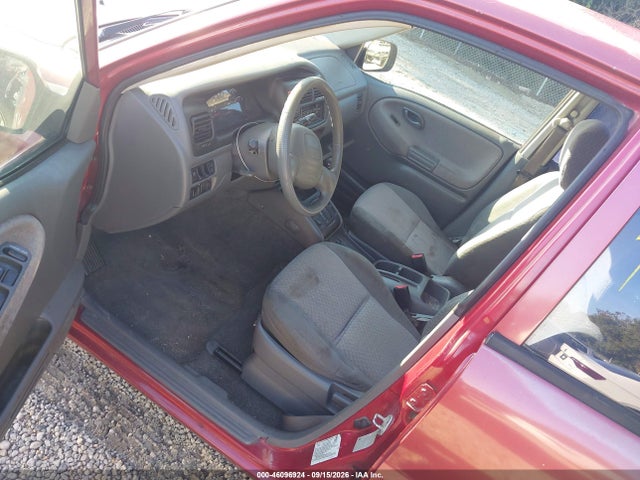 46096924 :رقم المزاد ، 2CNBE13C416911801 vin ، 2001 Chevrolet Tracker Hard Top Base مزاد بيع