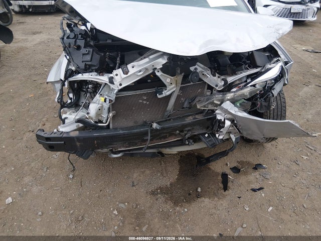Продажа на аукционе авто 2018 Toyota Corolla Se, vin: 2T1BURHE6JC005406, номер лота: 46096927