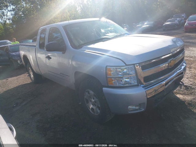 46096953 :رقم المزاد ، 1GCRKSE30BZ177999 vin ، 2011 Chevrolet Silverado 1500 Lt مزاد بيع