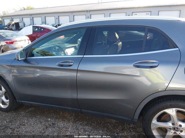 2017 Mercedes-benz Gla 250 4matic მანქანა იყიდება აუქციონზე, vin: WDCTG4GB9HJ342702, აუქციონის ნომერი: 46096961
