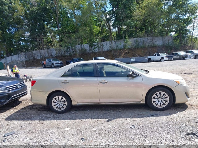 46096969 :رقم المزاد ، 4T4BF1FK7DR320423 vin ، 2013 Toyota Camry Le مزاد بيع