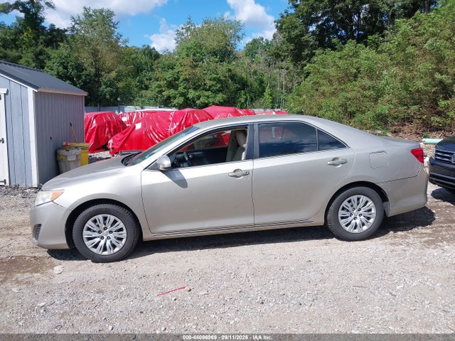 46096969 :رقم المزاد ، 4T4BF1FK7DR320423 vin ، 2013 Toyota Camry Le مزاد بيع