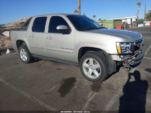 46096981 :رقم المزاد ، 3GNEC120X7G271600 vin ، 2007 Chevrolet Avalanche 1500 Lt مزاد بيع