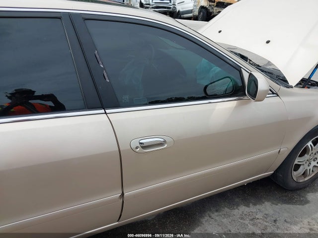 46096996 :رقم المزاد ، 19UUA5675YA020476 vin ، 2000 Acura Tl 3.2 مزاد بيع