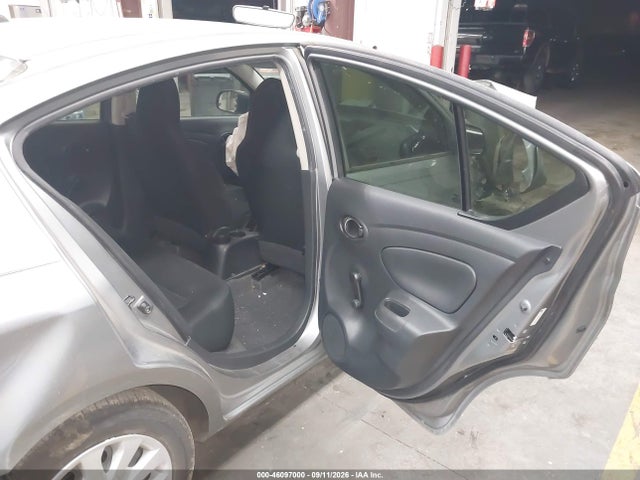 46097000 :رقم المزاد ، 3N1CN7AP8DL862400 vin ، 2013 Nissan Versa 1.6 S مزاد بيع