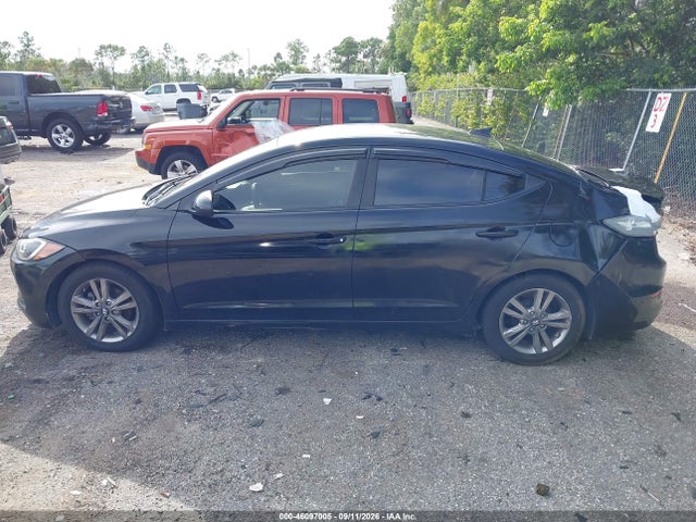 2017 Hyundai Elantra Se მანქანა იყიდება აუქციონზე, vin: KMHD84LF5HU201300, აუქციონის ნომერი: 46097005