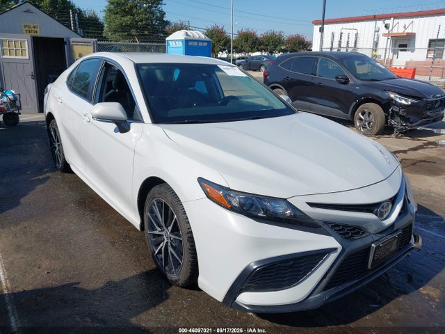 Продажа на аукционе авто 2022 Toyota Camry Se Hybrid, vin: 4T1G31AK9NU035434, номер лота: 46097021
