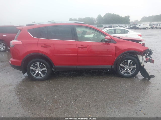 Aukcja sprzedaży 2017 Toyota Rav4 Xle, vin: JTMRFREV0HJ163185, numer aukcji: 46097024