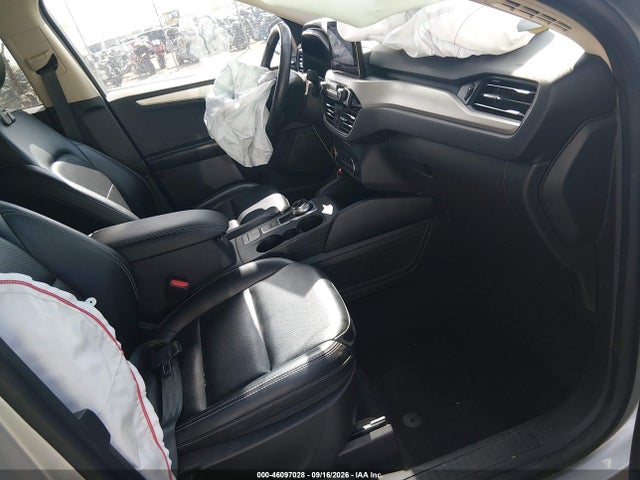 46097028 :رقم المزاد ، 1FMCU9H68LUC76918 vin ، 2020 Ford Escape Sel مزاد بيع