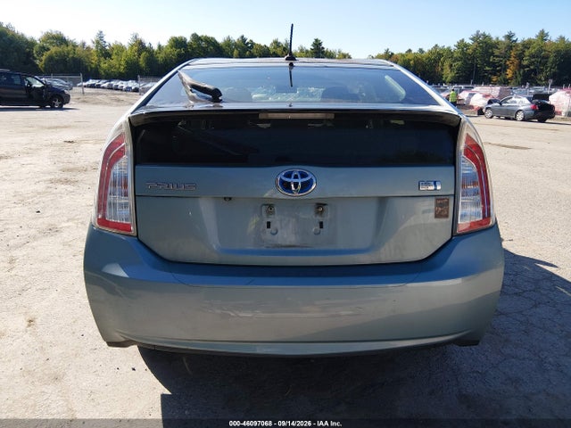 2015 Toyota Prius Four მანქანა იყიდება აუქციონზე, vin: JTDKN3DU1F1928721, აუქციონის ნომერი: 46097068