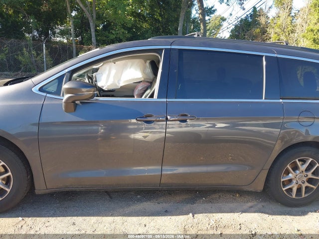 2022 Chrysler Pacifica Touring L მანქანა იყიდება აუქციონზე, vin: 2C4RC1BG2NR178780, აუქციონის ნომერი: 46097105