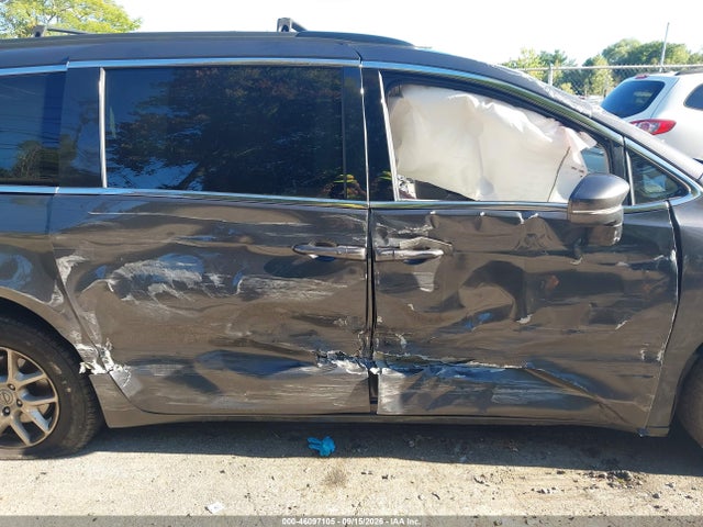 2022 Chrysler Pacifica Touring L მანქანა იყიდება აუქციონზე, vin: 2C4RC1BG2NR178780, აუქციონის ნომერი: 46097105