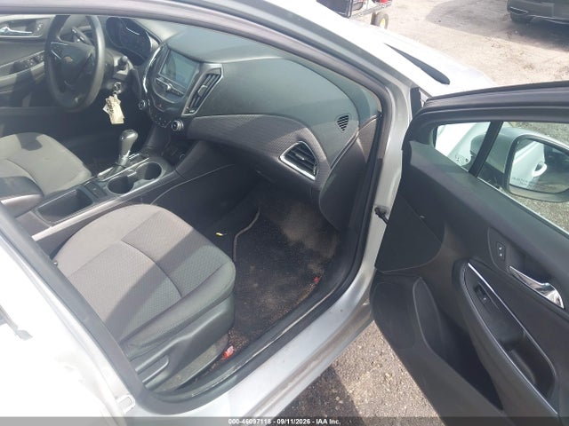 46097118 :رقم المزاد ، 1G1BE5SM7J7226688 vin ، 2018 Chevrolet Cruze Lt Auto مزاد بيع