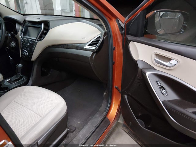 Продаж на аукціоні авто 2017 Hyundai Santa Fe Sport 2.4l, vin: 5XYZU3LB0HG449386, номер лоту: 46097140