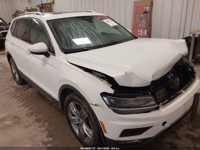 46097172 :رقم المزاد ، 3VV4B7AX9JM172009 vin ، 2018 Volkswagen Tiguan 2.0t Sel Premium مزاد بيع