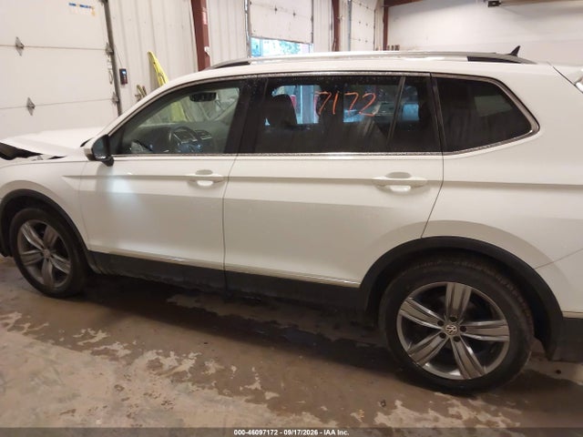 46097172 :رقم المزاد ، 3VV4B7AX9JM172009 vin ، 2018 Volkswagen Tiguan 2.0t Sel Premium مزاد بيع