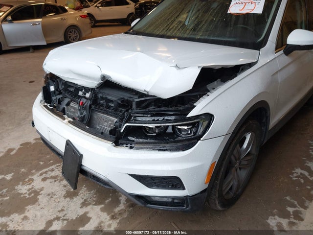46097172 :رقم المزاد ، 3VV4B7AX9JM172009 vin ، 2018 Volkswagen Tiguan 2.0t Sel Premium مزاد بيع
