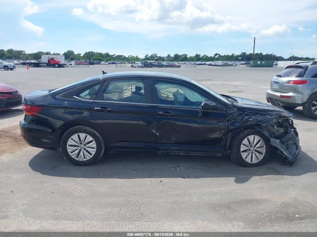 2019 Volkswagen Jetta 1.4t R-line/1.4t S/1.4t Se მანქანა იყიდება აუქციონზე, vin: 3VWC57BUXKM051574, აუქციონის ნომერი: 46097176