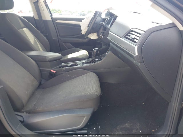 2019 Volkswagen Jetta 1.4t R-line/1.4t S/1.4t Se მანქანა იყიდება აუქციონზე, vin: 3VWC57BUXKM051574, აუქციონის ნომერი: 46097176