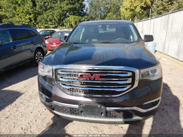 46097227 :رقم المزاد ، 1GKKNULS9HZ136718 vin ، 2017 Gmc Acadia Slt-1 مزاد بيع