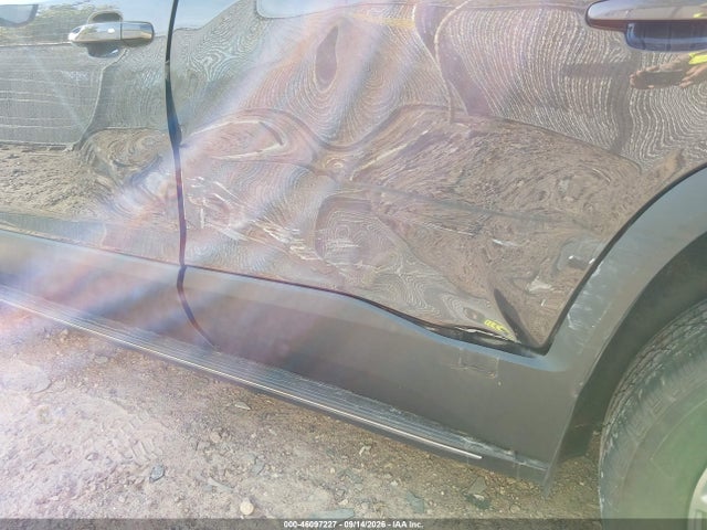 46097227 :رقم المزاد ، 1GKKNULS9HZ136718 vin ، 2017 Gmc Acadia Slt-1 مزاد بيع