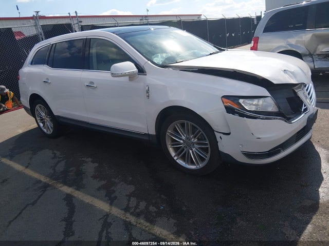 46097254 :رقم المزاد ، 2LMHJ5AT0JBL00112 vin ، 2018 Lincoln Mkt Reserve مزاد بيع