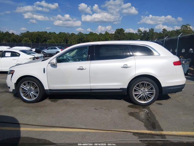 46097254 :رقم المزاد ، 2LMHJ5AT0JBL00112 vin ، 2018 Lincoln Mkt Reserve مزاد بيع