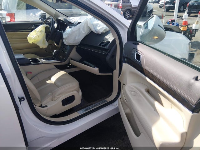 46097254 :رقم المزاد ، 2LMHJ5AT0JBL00112 vin ، 2018 Lincoln Mkt Reserve مزاد بيع