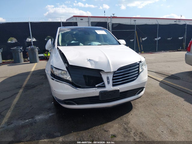 46097254 :رقم المزاد ، 2LMHJ5AT0JBL00112 vin ، 2018 Lincoln Mkt Reserve مزاد بيع